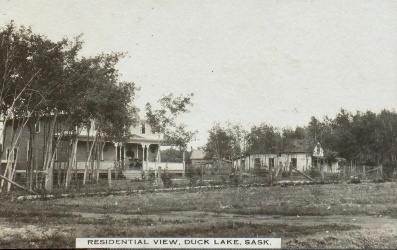 Residential view, Duck Lake, about 1910
